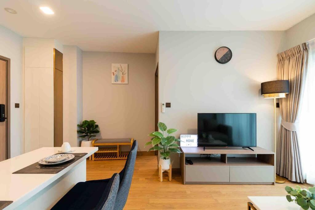 The Astra Sky River 1 Bedroom A Relaxing * Chiang Mai